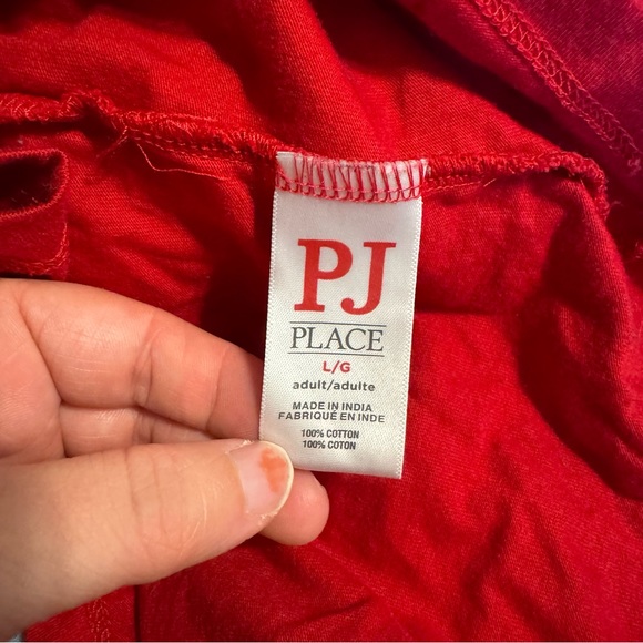 The Children’s Place Adult Large Christmas Tee - Picture 6 of 6